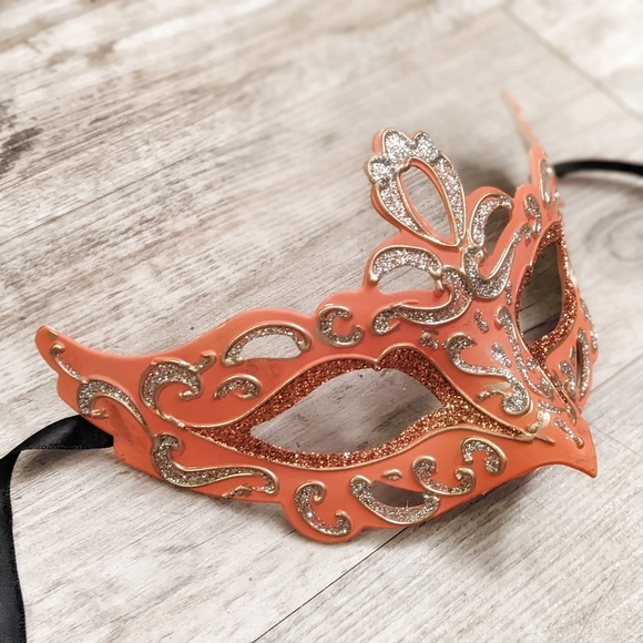 Venetian Cat Eye Ladies Formal Masquerade Ball Mask | Mardi Gras Wedding - Picture 2 of 2